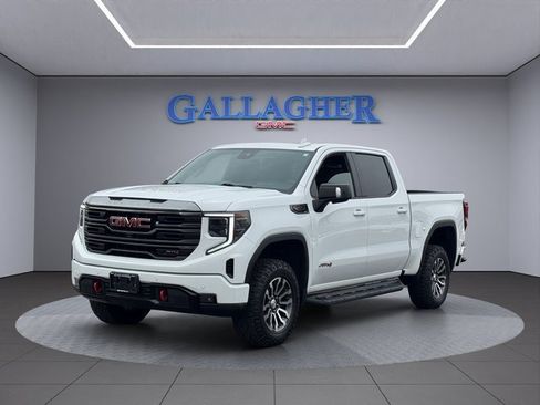 Used 2022 GMC Sierra 1500 AT4 w/ AT4 Premium Package image 10