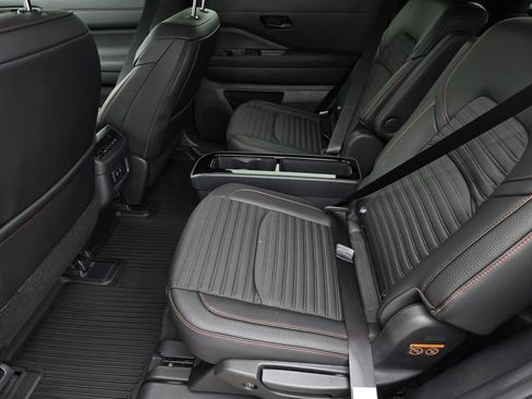 New 2026 Nissan Pathfinder Rock Creek AWD/4WD image 13
