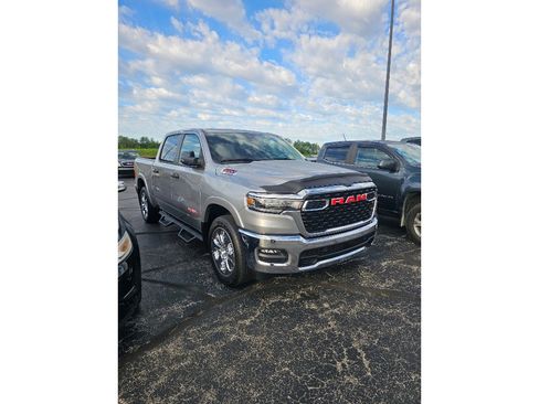 Used 2025 RAM 1500 Big Horn AWD/4WD image 2