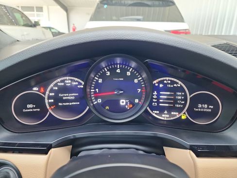 Used 2020 Porsche Cayenne AWD/4WD image 20