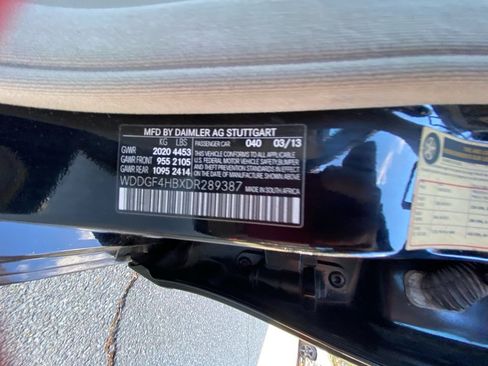 Used 2013 Mercedes-Benz C 250 Sport image 35