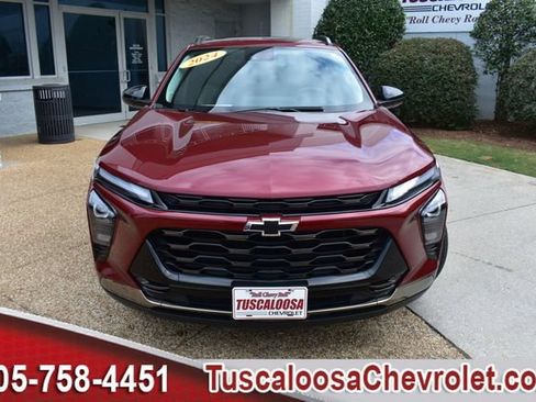 Used 2024 Chevrolet Trax ACTIV w/ Sunroof Package FWD image 4