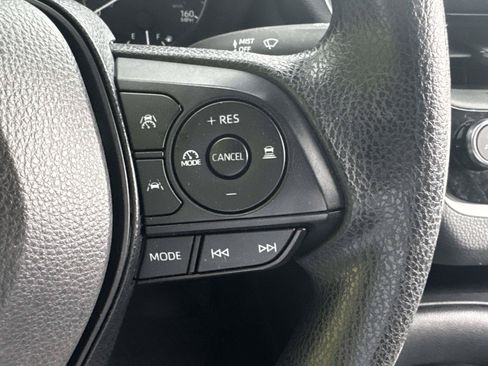 Used 2023 Toyota Corolla LE w/ LE Convenience Package FWD image 21