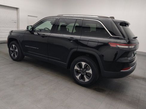 Used 2022 Jeep Grand Cherokee Limited 4xe w/ Luxury Tech Group II AWD/4WD image 3