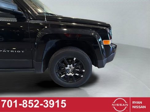Used 2017 Jeep Patriot Sport w/ Power Value Group AWD/4WD image 10