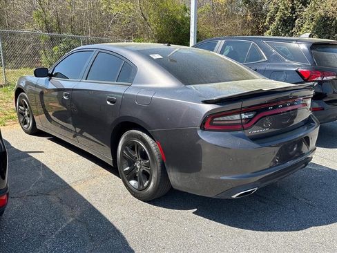 Used 2022 Dodge Charger SXT image 13