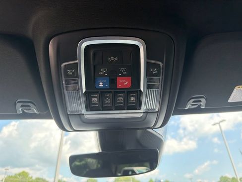 Used 2025 RAM 1500 Big Horn AWD/4WD image 22