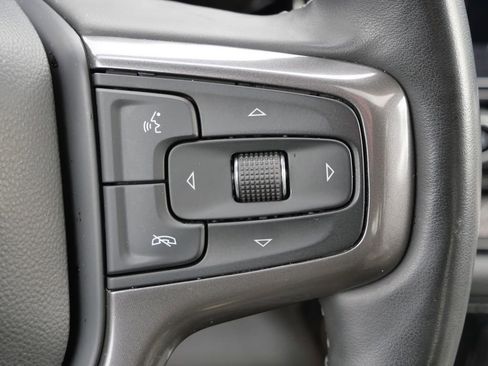 Used 2025 Chevrolet Silverado 2500 ZR2 w/ Technology Package image 38