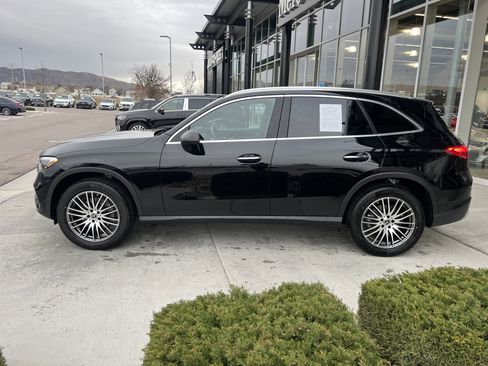 Certified 2025 Mercedes-Benz GLC 300 4MATIC image 8