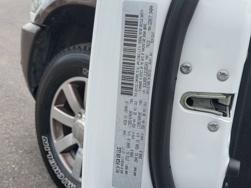 Used 2018 RAM 2500 Longhorn AWD/4WD image 37