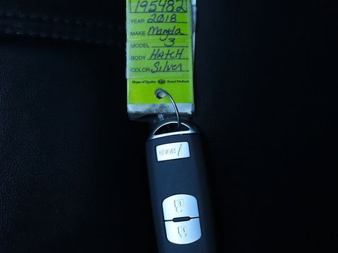 Used 2018 MAZDA MAZDA3 Touring image 58