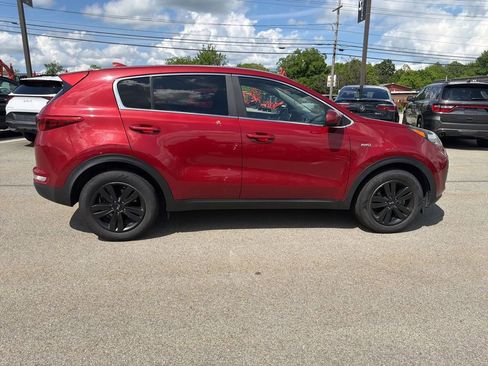 Used 2018 Kia Sportage LX AWD/4WD image 8