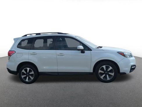 Used 2018 Subaru Forester 2.5i Premium AWD/4WD image 7
