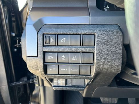 Used 2025 Toyota Tacoma TRD Off-Road w/ TRD Off Road Upgrade Package image 18