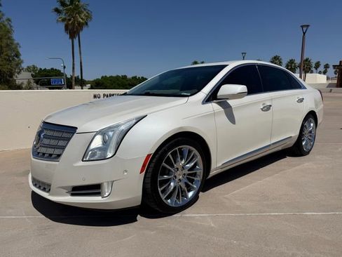 Used 2014 Cadillac XTS Platinum image 3