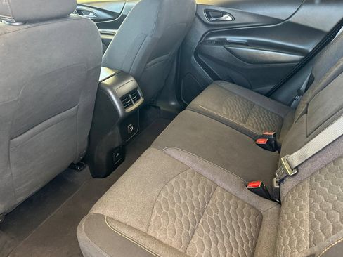 Used 2021 Chevrolet Equinox LT FWD image 12