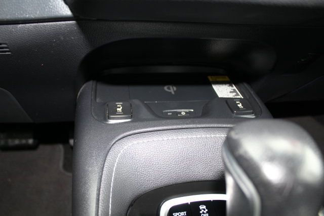 Used 2019 Toyota Corolla XSE FWD image 35
