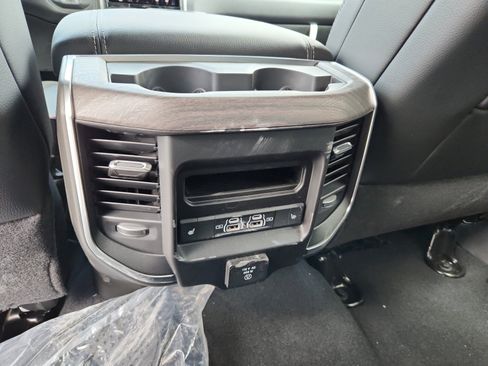 New 2025 RAM 2500 Laramie image 32