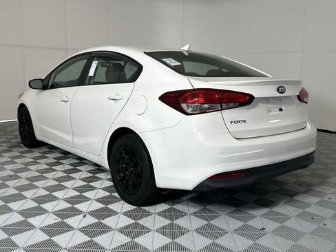 Used 2017 Kia Forte LX FWD image 6