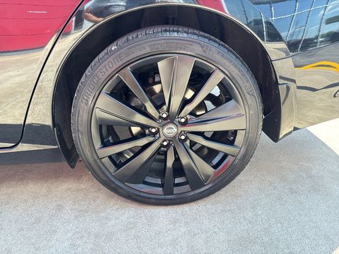 Certified 2022 Nissan Altima 2.5 SR w/ Midnight Edition Package FWD image 27