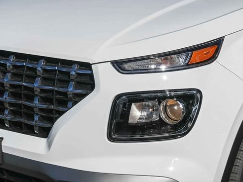 New 2026 Hyundai Venue SEL image 13