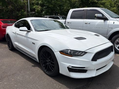 Used 2019 Ford Mustang GT Premium w/ GT Performance Package RWD image 2
