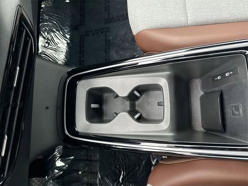 Used 2023 Volkswagen ID.4 Pro image 20