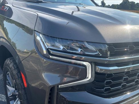 Used 2021 Chevrolet Tahoe Z71 w/ Rear Media and Nav Package image 26
