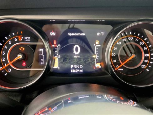 Used 2020 Jeep Wrangler Unlimited Sahara image 22