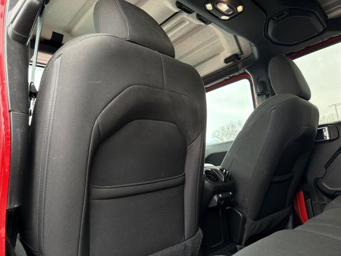 Used 2020 Jeep Wrangler Unlimited Sport S image 27