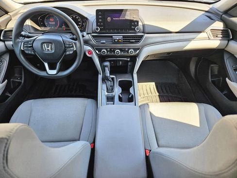 Used 2018 Honda Accord LX image 11