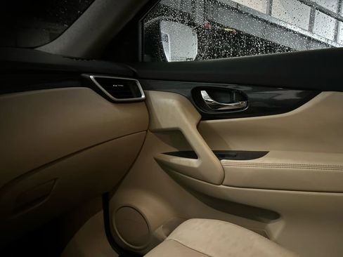 Used 2016 Nissan Rogue SL w/ SL Premium Package image 19