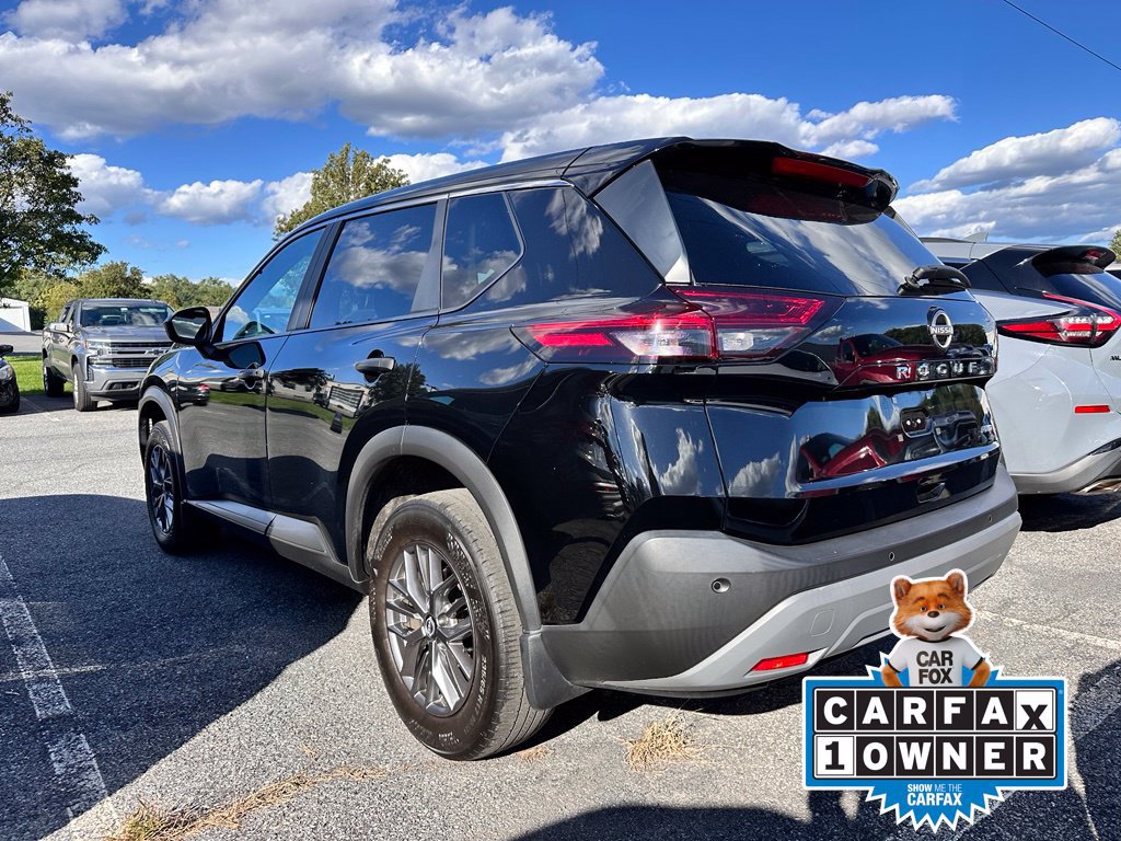 Used 2023 Nissan Rogue S AWD/4WD image 3