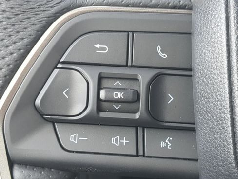 New 2026 Toyota Tundra Limited AWD/4WD image 19