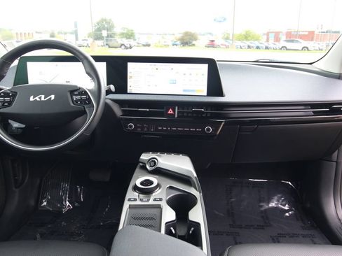 Used 2024 Kia EV6 Wind AWD/4WD image 42