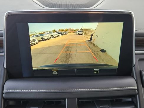 Used 2024 Chevrolet Tahoe Premier AWD/4WD image 5