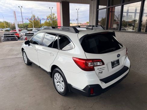 Used 2019 Subaru Outback 2.5i Premium image 29
