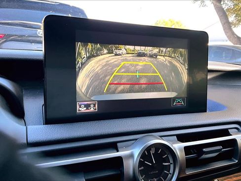 Used 2023 Lexus RC 300 image 24