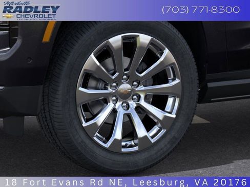 New 2026 Chevrolet Suburban Premier image 9