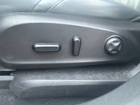 Used 2020 Buick Envision Essence AWD/4WD image 10