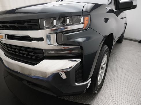 Used 2022 Chevrolet Silverado 1500 LT AWD/4WD image 22