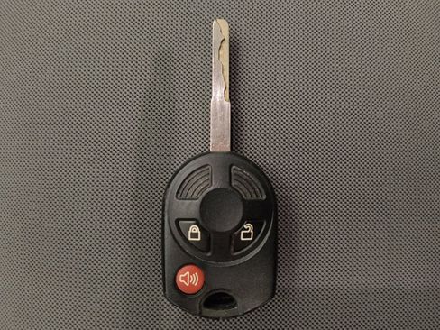 Used 2019 Ford Escape S image 32