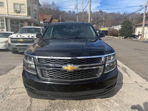 Used 2016 Chevrolet Tahoe LT image 3