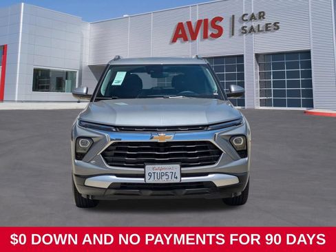 Used 2025 Chevrolet TrailBlazer LT AWD/4WD image 2