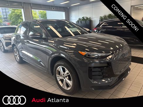 Used 2025 Audi Q6 e-tron Premium w/ Convenience Package RWD image 1