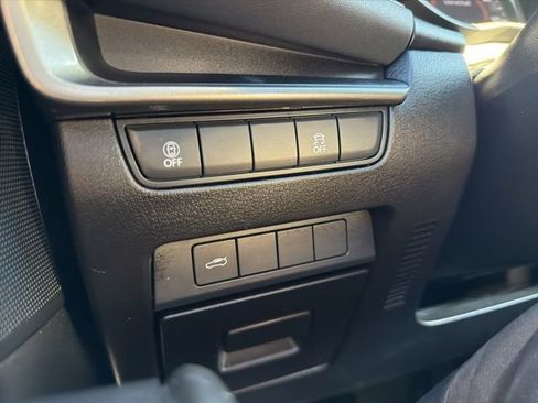 Used 2021 MAZDA MAZDA3 s image 35