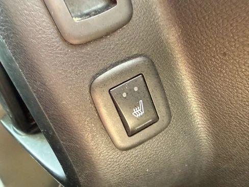 Used 2013 Chrysler Town & Country Touring-L w/ Trailer Tow Group FWD image 37