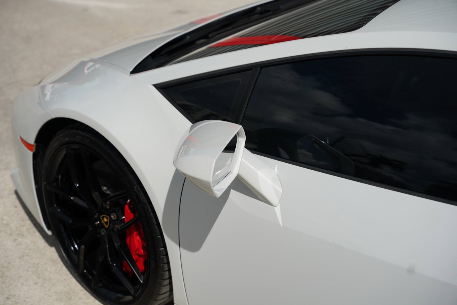 Used 2015 Lamborghini Huracan LP 610-4 AWD/4WD image 8