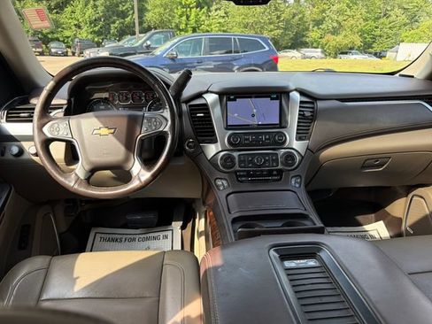 Used 2017 Chevrolet Suburban Premier AWD/4WD image 15