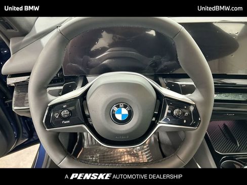 Used 2025 BMW 530i w/ Premium Package image 14